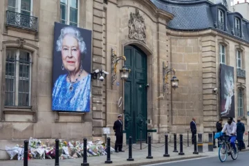 பிரித்தானிய மகாராணியாருக்கு அஞ்சலி செலுத்துவது தொடர்பில் பாரீஸிலுள்ள தூதரகம் செய்துள்ள செயல்...