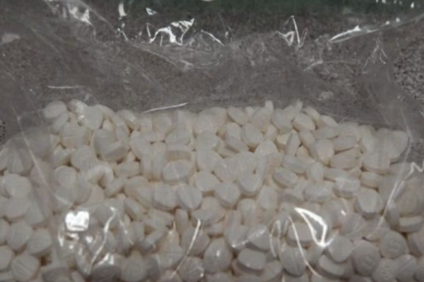 சட்பரியில் பாரியளவு போதைப் பொருட்களுடன் இருவர் கைது | Sudbury Drug Bust Nets 150K In Cocaine சட்பரியில் பாரியளவு போதைப் பொருட்களுடன் இருவர் கைது | Sudbury Drug Bust Nets 150K In Cocaine