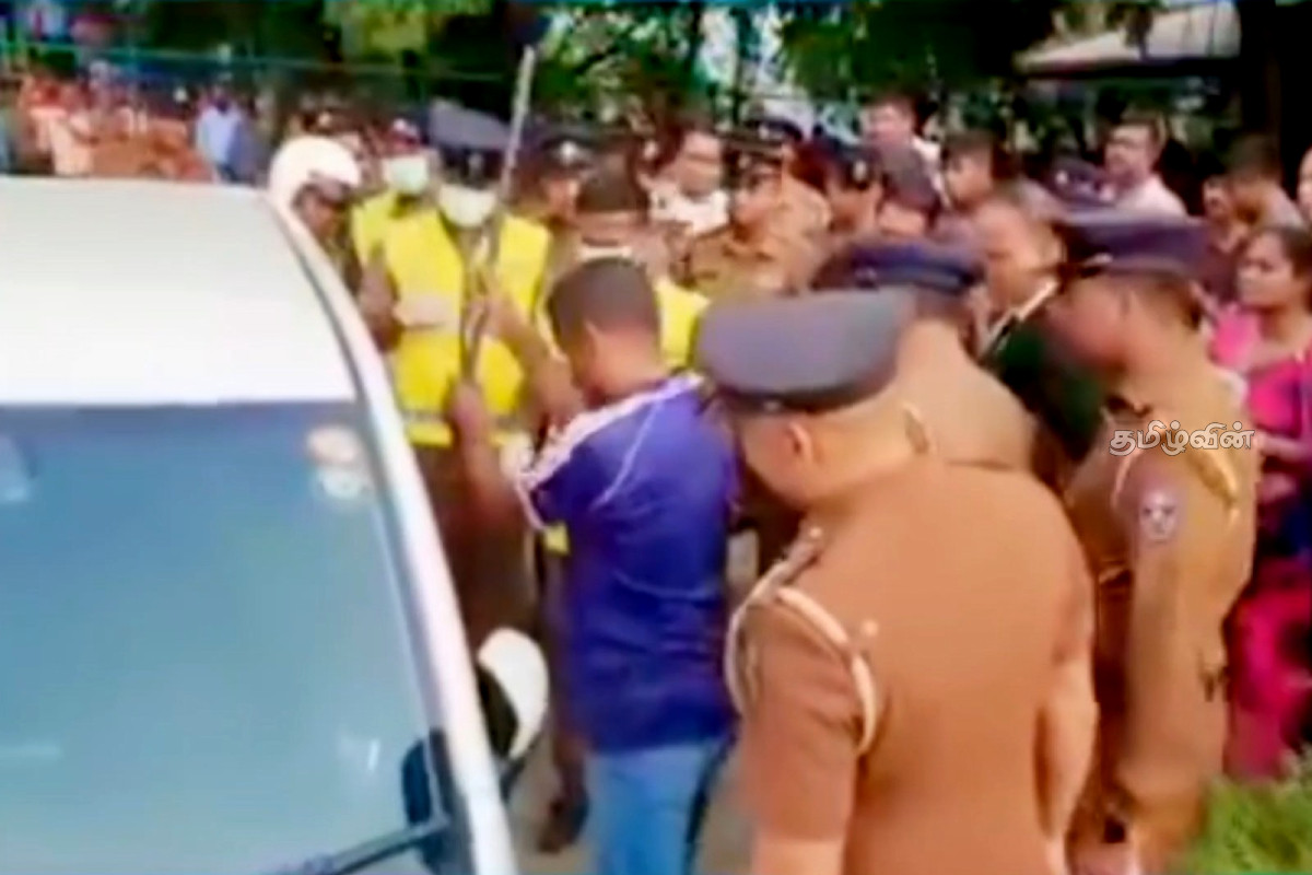 தெல்தெனியவில் வாகனத்திலிருந்து மீட்கப்பட்ட சடலம்! காதலன் மற்றும் மனைவி தொடர்பில் வெளியான அதிர்ச்சி தகவல் | Theldheniya Murder Case New Information தெல்தெனியவில் வாகனத்திலிருந்து மீட்கப்பட்ட சடலம்! காதலன் மற்றும் மனைவி தொடர்பில் வெளியான அதிர்ச்சி தகவல் | Theldheniya Murder Case New Information