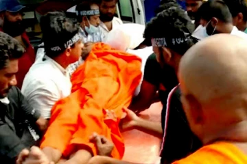 காலி முகத்திடலில் சாகும் வரையிலான உணவுத் தவிர்ப்பை முன்னெடுத்த தேரர் வைத்தியசாலையில் (Video)