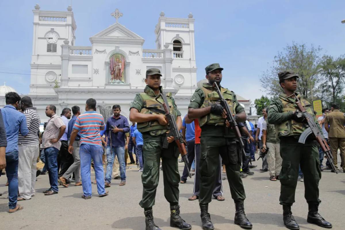 ஈஸ்டர் தாக்குதலுக்கு நீதி கோரி அன்று வீதியில் இறங்கிய பேராயர் இன்று எங்கே.. மொட்டுக் கட்சி பகிரங்க விமர்சனம் | Easter Attack Sri Lanka 2019 ஈஸ்டர் தாக்குதலுக்கு நீதி கோரி அன்று வீதியில் இறங்கிய பேராயர் இன்று எங்கே.. மொட்டுக் கட்சி பகிரங்க விமர்சனம் | Easter Attack Sri Lanka 2019