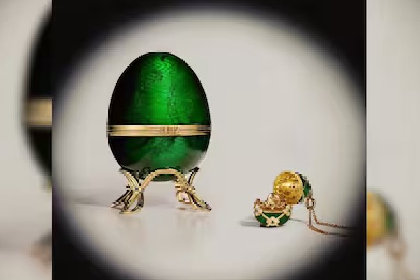 விலைமதிப்பற்ற நகையை விழுங்கிய திருடன்: விழிபிதுங்கி நிற்கும் பொலிஸார் | Priceless Faberge Egg Cellent Jewel Heist