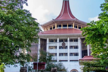 இலஞ்ச ஊழல் ஆணைக்குழு பணிப்பாளரை நீக்கக்கோரி உயர் நீதிமன்றில் மனு தாக்கல்