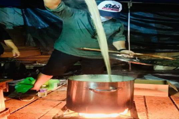 காலிமுகத்திடலில் போராட்டக்காரர்கள் மற்றும் பொலிஸார் இடையே இடம்பெற்ற நெகிழ்ச்சி சம்பவம் | Flexibility Incident Between Protesters And Police காலிமுகத்திடலில் போராட்டக்காரர்கள் மற்றும் பொலிஸார் இடையே இடம்பெற்ற நெகிழ்ச்சி சம்பவம் | Flexibility Incident Between Protesters And Police