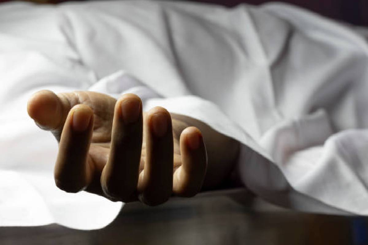 பேருந்திலிருந்து இறங்க முயன்ற மூதாட்டிக்கு நேர்ந்த கதி | Elderly Woman Dies While Getting Off Bus