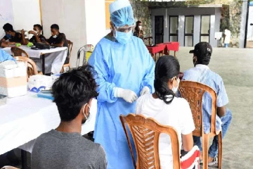 பாடசாலை மாணவர்களுக்கு நாளை முதல் தடுப்பூசி