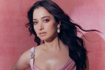 சுத்தமாக மேக்கப் இல்லாமல் நம்ம Milk Beauty தமன்னா எப்படி உள்ளார் பாருங்க... லேட்டஸ்ட் போட்டோ