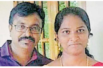 மருந்து வாங்க சென்ற தம்பதி! குடும்பத்தினர் கண்முன்னே நடந்த கோர விபத்து.. சாலையில் கதறி அழும் குழந்தைகள்