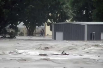 அமெரிக்காவில் சிறுவர்கள் உட்பட பலரை காவு வாங்கிய பேரழிவு ; உயர்ந்த பலி எண்ணிக்ககை