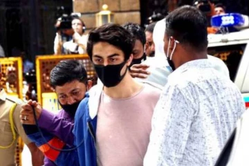 'ஜாமீன்' கிடைத்தும் நேற்று இரவை சிறையிலேயே கழித்த ஆர்யன்கான்