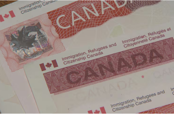 கனடா பட்ஜெட்: தற்காலிக குடியிருப்பு அனுமதிகள் எண்ணிக்கை கணிசமாக குறைப்பு | Canada Govt Reduce Temporary Residents Into Canada கனடா பட்ஜெட்: தற்காலிக குடியிருப்பு அனுமதிகள் எண்ணிக்கை கணிசமாக குறைப்பு | Canada Govt Reduce Temporary Residents Into Canada