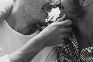 Gay உறவுக்கு இனி தடையில்லை - வலுத்த கோரிக்கைக்கு பின் அரசு அதிரடி!