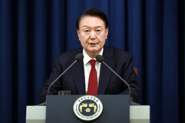 தென்கொரிய ஜனாதிபதிக்கு எதிரான அரசியல் குற்றவியல் பிரேரணை தோல்வி