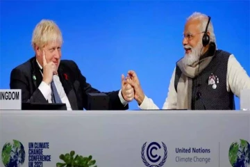 'ஒரு சூரியன்,ஒரு உலகம், ஒரு நரேந்திர மோடி'யாம்..என்னென்ன சொல்ராங்க பாருங்க!!!