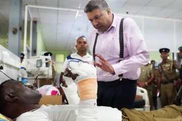 බන්ධනාගාර ගැටුමෙන් 77කට තුවාල- ඇමැති හර්ෂණ හදිසියේම රෝහලට යයි