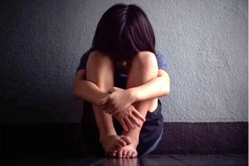 பள்ளியில் நடந்த கொடுமை: 5 வயது சிறுமியை துஷ்பிரயோகம் செய்த 15 வயது சிறுவன் கைது