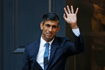 இலங்கையர் உட்பட முக்கியஸ்தர்களின் வாய்ப்பை பிடுங்கிய ரிஷி சுனக்!