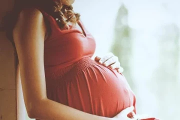 கோவிட் 19 தொற்றுக்கு உள்ளாகி இதுவரை 10 கர்ப்பிணித் தாய்மார்கள் உயிரிழப்பு!