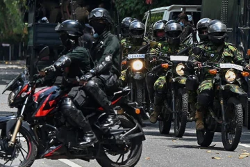 உயர் இராணுவ அதிகாரியின் பாதுகாப்பு குறித்து நாடாளுமன்றில் வெடித்தது சர்ச்சை!