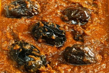 சுட்ட கத்தரிக்காய் குழம்பு...ஊரே மனக்கும் அளவு இனி செய்து ருசியுங்கள்