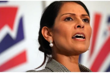 ரிஷிக்கு பதிலாக கட்சித் தலைமைக்கு போட்டியிடும் இந்திய வம்சாவளியினர்: மீண்டும் இவரா?