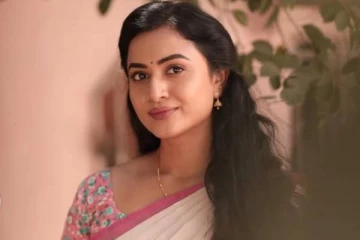 ஜீ தமிழின் இதயம் சீரியலில் இருந்து திடீரென விலகியுள்ள நடிகை ஜனனி.. அவர் போட்ட பதிவு