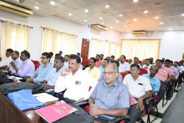 அதிபர் - ஆசிரியர்கள் தொடர்பில் தனது எதிர்பார்ப்பை வெளிப்படுத்திய யாழ். அரசாங்க அதிபர் | Speech By The Jaffna District Governor