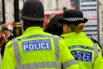 பிரித்தானியாவில் தவறுதலாக விடுதலை செய்யப்பட்ட பாலியல் குற்றவாளிகள்