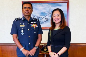 இலங்கையின் புதிய விமானப்படை தளபதிக்கு வாழ்த்து தெரிவித்த அமெரிக்க தூதுவர்