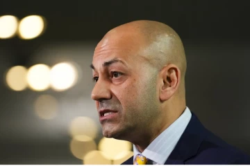 கனடிய மாகாணமொன்றின் முதல்வர் ரஞ்ச் பிள்ளை ராஜினாமா