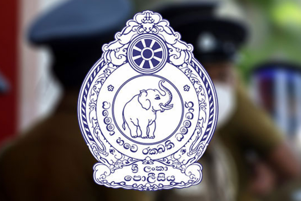 வத்தளையில் துப்பாக்கிகள் உள்ளிட்ட ஆயுதங்களுடன் சிக்கிய சந்தேகநபர் | Suspect Caught With Weapons Including Guns வத்தளையில் துப்பாக்கிகள் உள்ளிட்ட ஆயுதங்களுடன் சிக்கிய சந்தேகநபர் | Suspect Caught With Weapons Including Guns