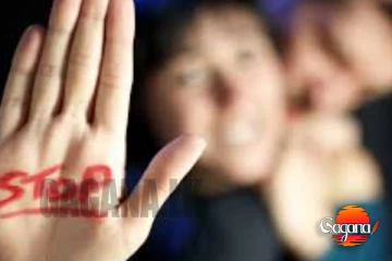 පාසල් සිසුවියක් පස්වරක් අපයෝජනය කළැයි ප්‍රබල පක්ෂයක ඡන්ද අපේක්ෂකයෙක් රිමාන්ඩ්