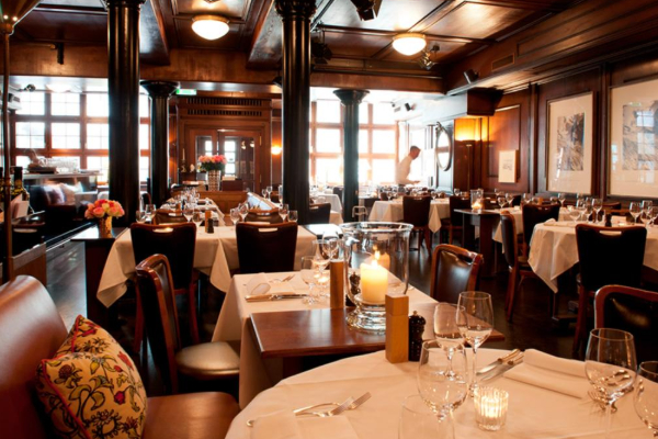 சுவிஸ் சுற்றுலாத்துறை சந்திக்கும் இரண்டுவித பிரச்சினைகள் | Swiss Tourism Face 2 Problems