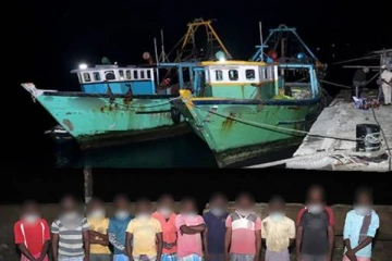 நெடுந்தீவு கடற்பரப்பில் கைதான 23 இந்திய கடற்றொழிலாளர்கள்