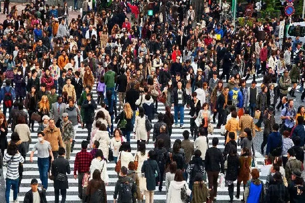 ஜப்பானில் குழந்தை பெற்றுக்கொள்ள மறுக்கும் குடி மக்கள் | Japan Birth Rate Record Low
