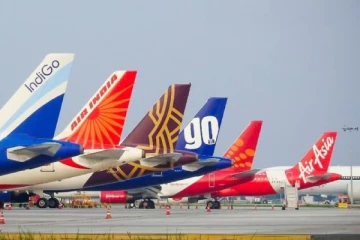 எகிறிய உள்நாட்டு விமானக் கட்டணம்; என்ன காரணம்? திணறும் பயணிகள்