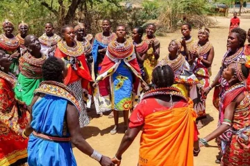 ஆண்கள் இல்லாமல் பெண்கள் மட்டும் வாழும் கிராமம்: உருவான பின்னணி இது தான்