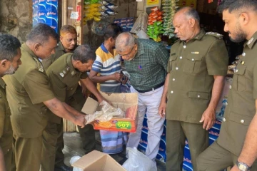 கிழக்கில் மனித நுகர்வுக்குப் பொருத்தமற்ற உணவுப் பொருட்கள் பறிமுதல்