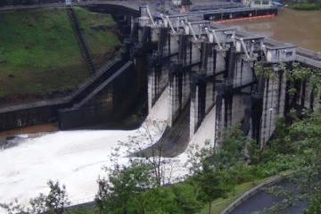 மேல் கொத்மலை நீர்த்தேக்கத்தின் வான் கதவு திறப்பு