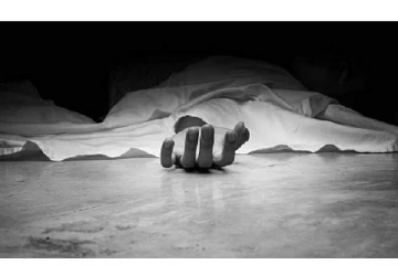 மகனை துடிதுடிக்க குத்தி கொன்ற தந்தை - காரணத்தை கேட்டு அதிர்ந்த காவல்துறையினர்!