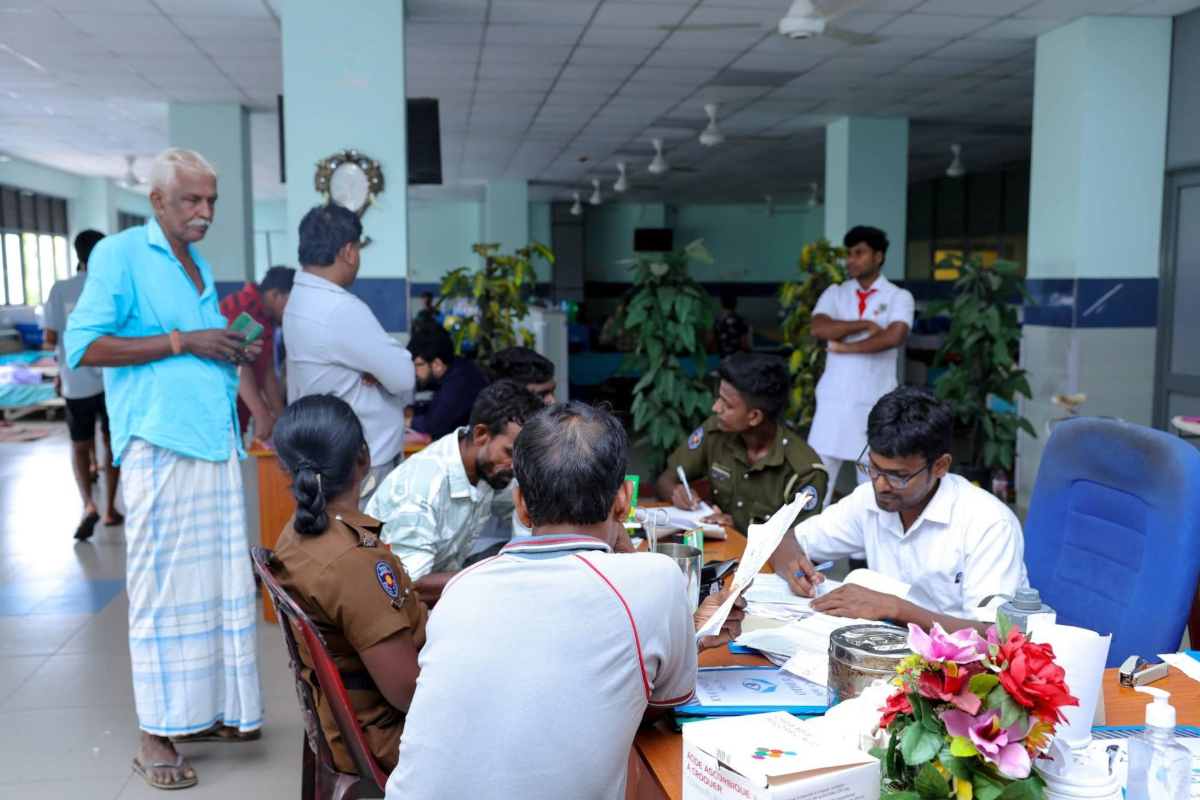 யாழில் ஆலயத் திருவிழா அனர்த்தம்; 235 பேர் சிகிச்சை! நிரம்பிவழியும் மருத்துவமனை | Temple Festival Mishap In Jaffna 235 Treated Eyes