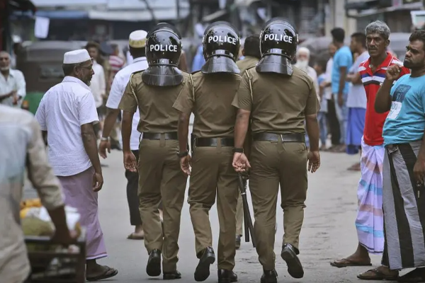 போதைபொருள் குற்றச்சாட்டில் மலையக இளைஞர் கைது | Youth Arrested For Buying Heroin Via Easy Cash