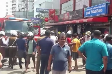 සුළු මොහොතකට පෙර තලවතුගොඩ ගින්නට හසු වූ තිදෙනාම මරුට [UPDATE] [VIDEO]