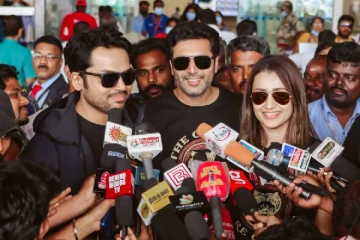 எக்ஸாம் எழுதுன பையன் மாதிரி இருக்கோம் : நடிகர் கார்த்தி