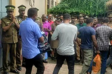 ஜனாதிபதியின் பொது மன்னிப்பில் நத்தார் தினத்தை முன்னிட்டு கைதிகள் விடுதலை (video)