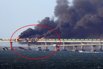 பயன்படுத்தப்பட்ட 1,100 கிலோகிராம் வெடிபொருட்கள்! ரஷ்யாவின் முக்கிய பாலத்தை தகர்த்த உக்ரைன்