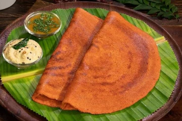 நாவூறும் சுவையில் மொறுமொறு தக்காளி தோசை.., எப்படி செய்வது?