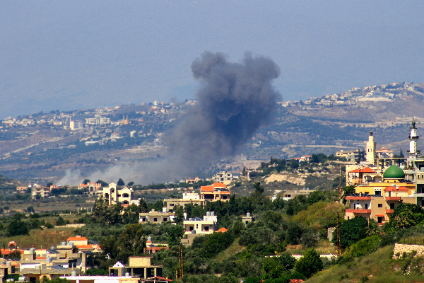 லெபனானில் ஆளில்லா விமானத்தை தாக்கிய இஸ்ரேல் | Israel Drone Attack In Lebanon லெபனானில் ஆளில்லா விமானத்தை தாக்கிய இஸ்ரேல் | Israel Drone Attack In Lebanon