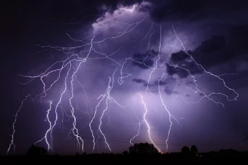 பலத்த மின்னல் தொடர்பில் எச்சரிக்கை!