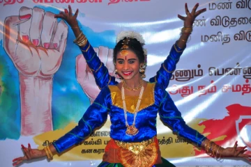கிளிநொச்சியில் சமத்துவத்தை வலியுறுத்தி சர்வதேச பெண்கள் தினம்! (படங்கள்)